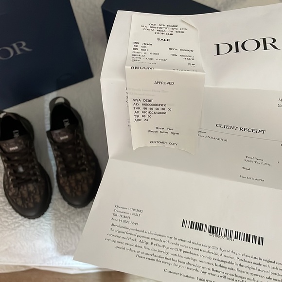 Dior shoes, Brown, Men's Shoe Size:
US	UK	Europe
9	8	43 - Picture 2 of 2